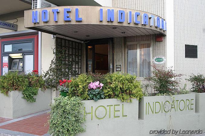 Hotel Indicatore Budget & Business At A Glance Campi Bisenzio Zewnętrze zdjęcie